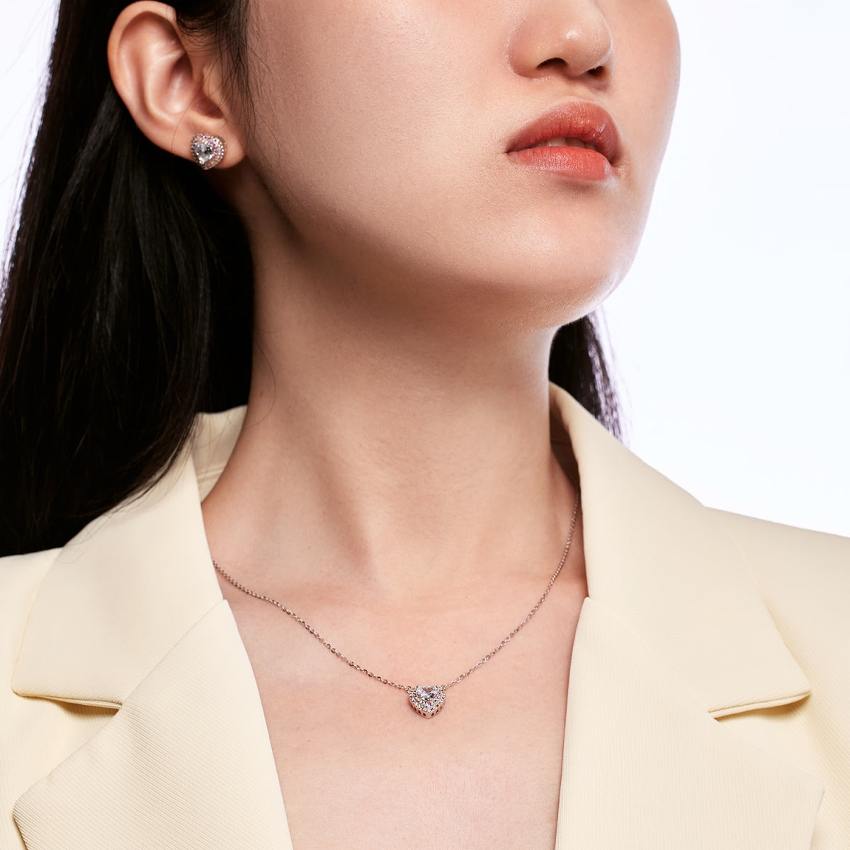 [Revel Jewelry]Dazzling Heart Shape Lover Earrings