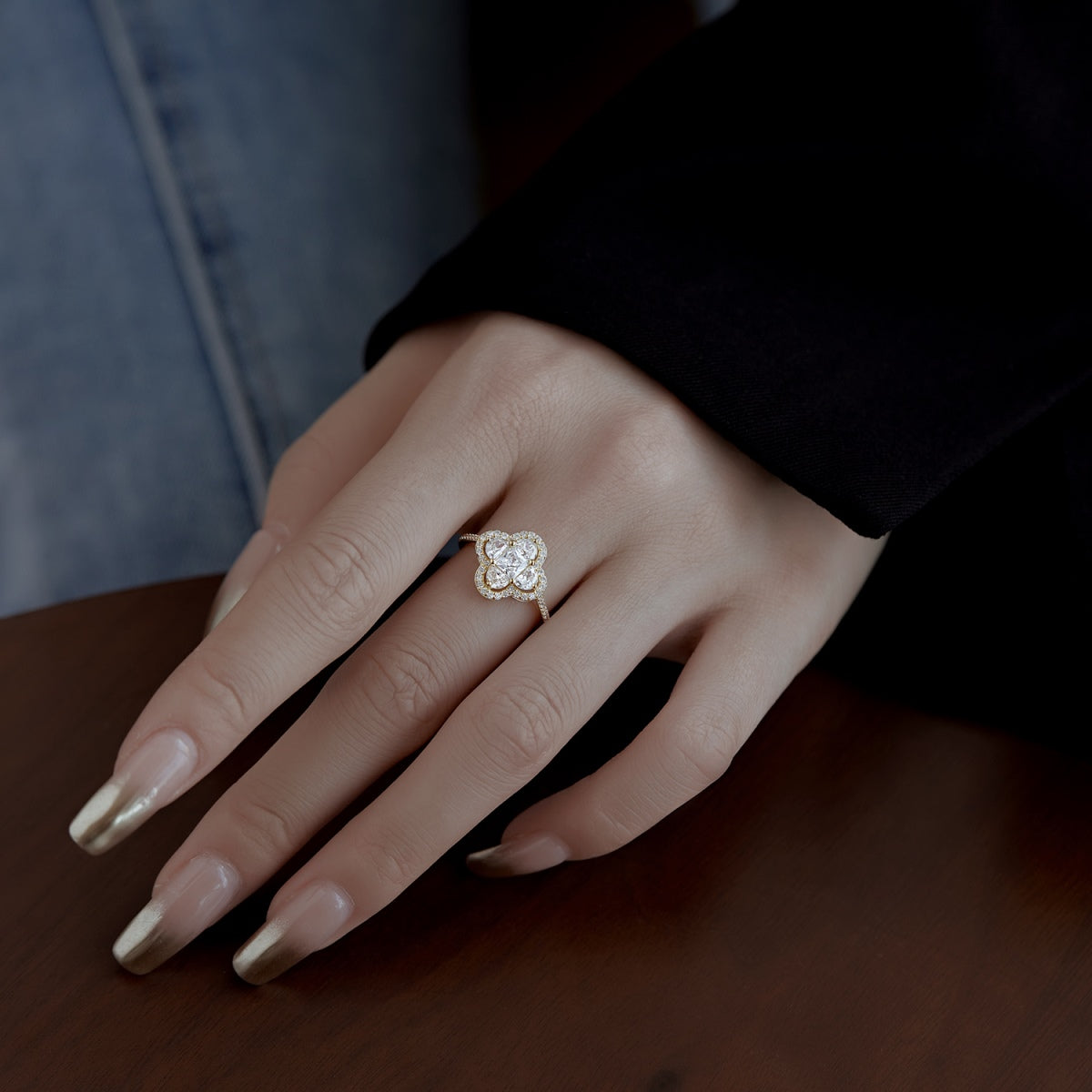 [Revel Jewelry]Luxurious Eternity Flower Shape Banquet Ring