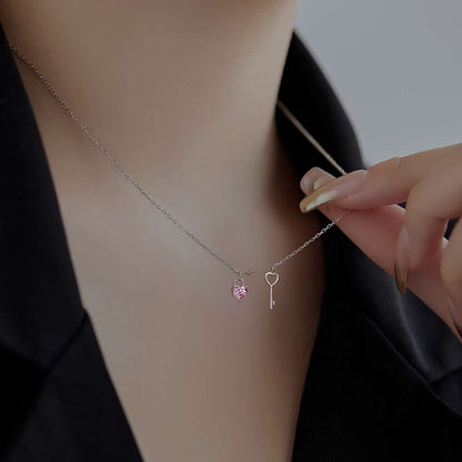 [Revel Jewelry]Unique Heart Shape Key Pendent Necklace