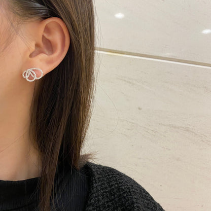 [Revel Jewelry]Exquisite Butterfly Shape Earrings