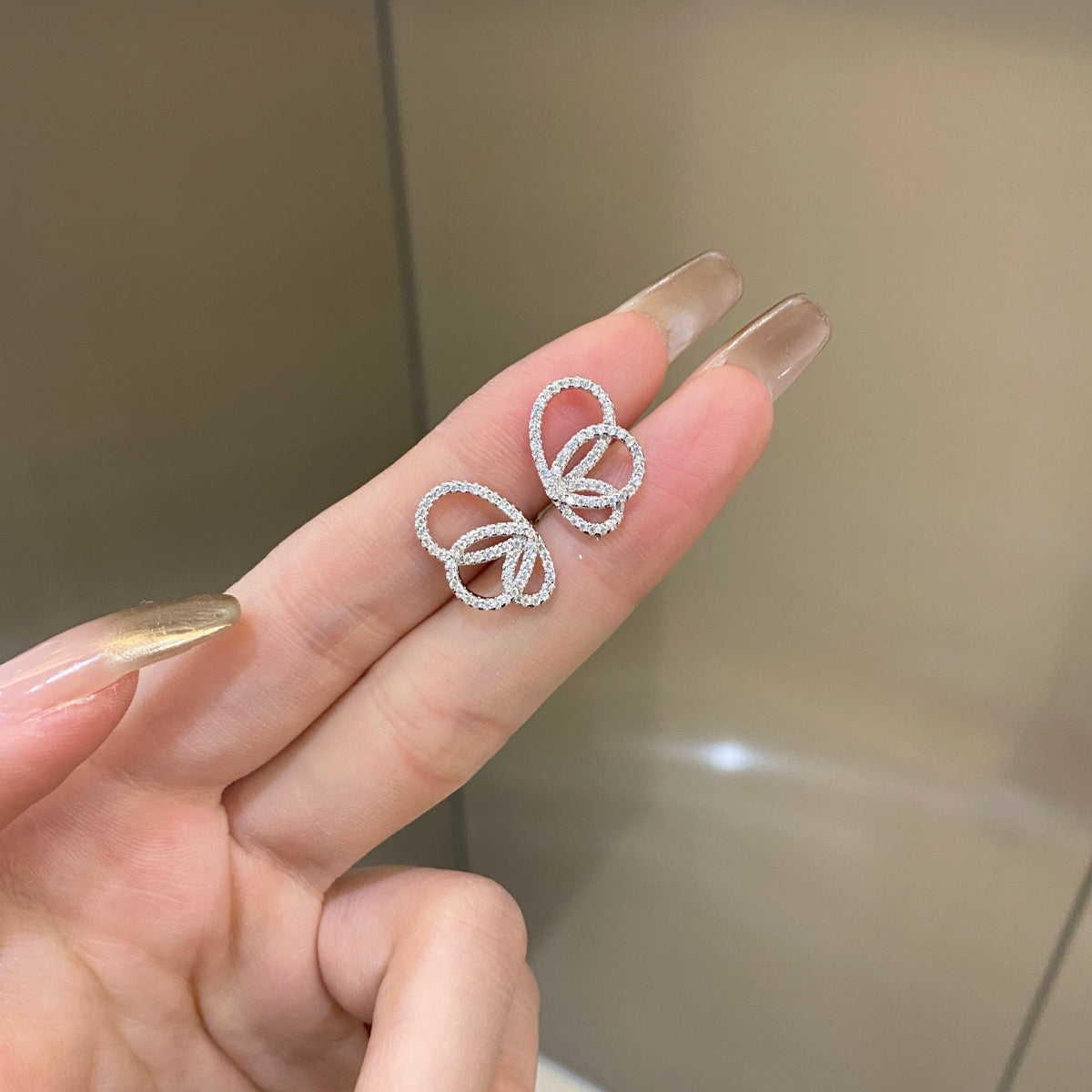 [Revel Jewelry]Exquisite Butterfly Shape Earrings
