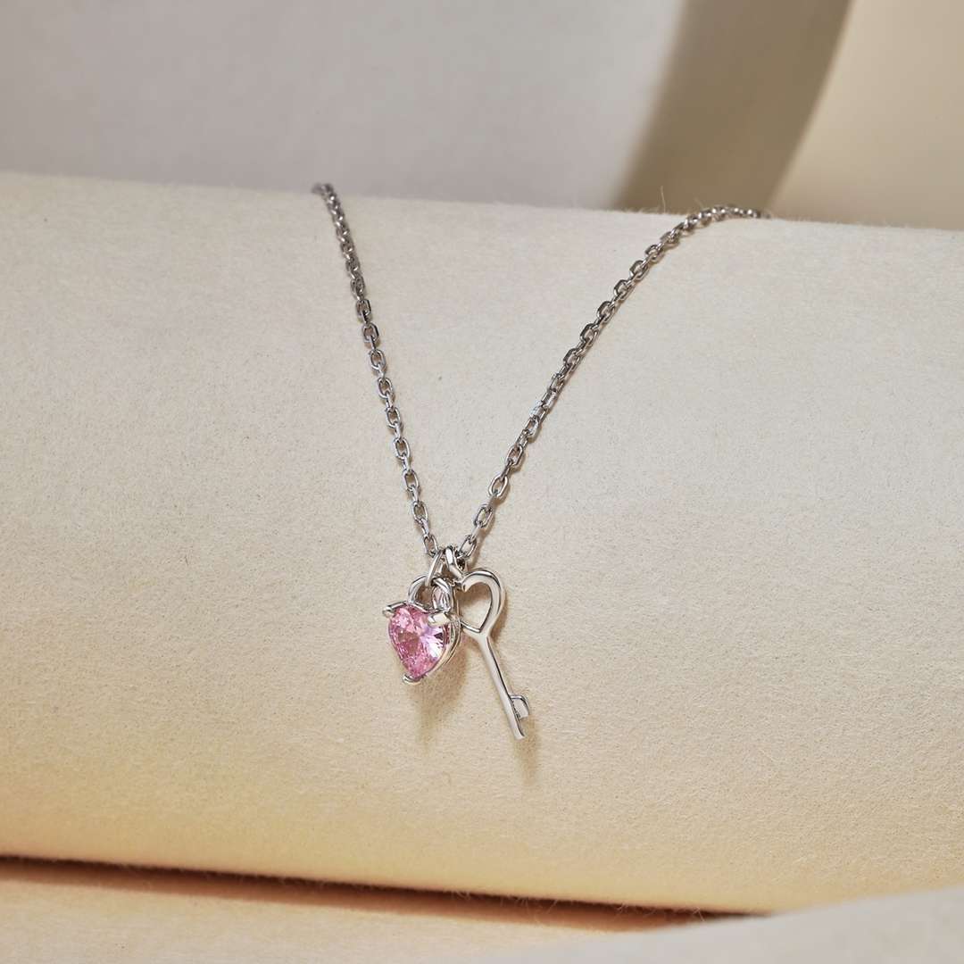 [Revel Jewelry]Unique Heart Shape Key Pendent Necklace