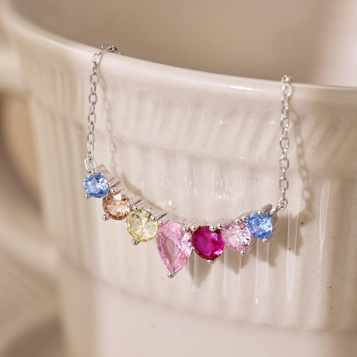 [Revel Jewelry]Zarte Bunte Herz-Halskette