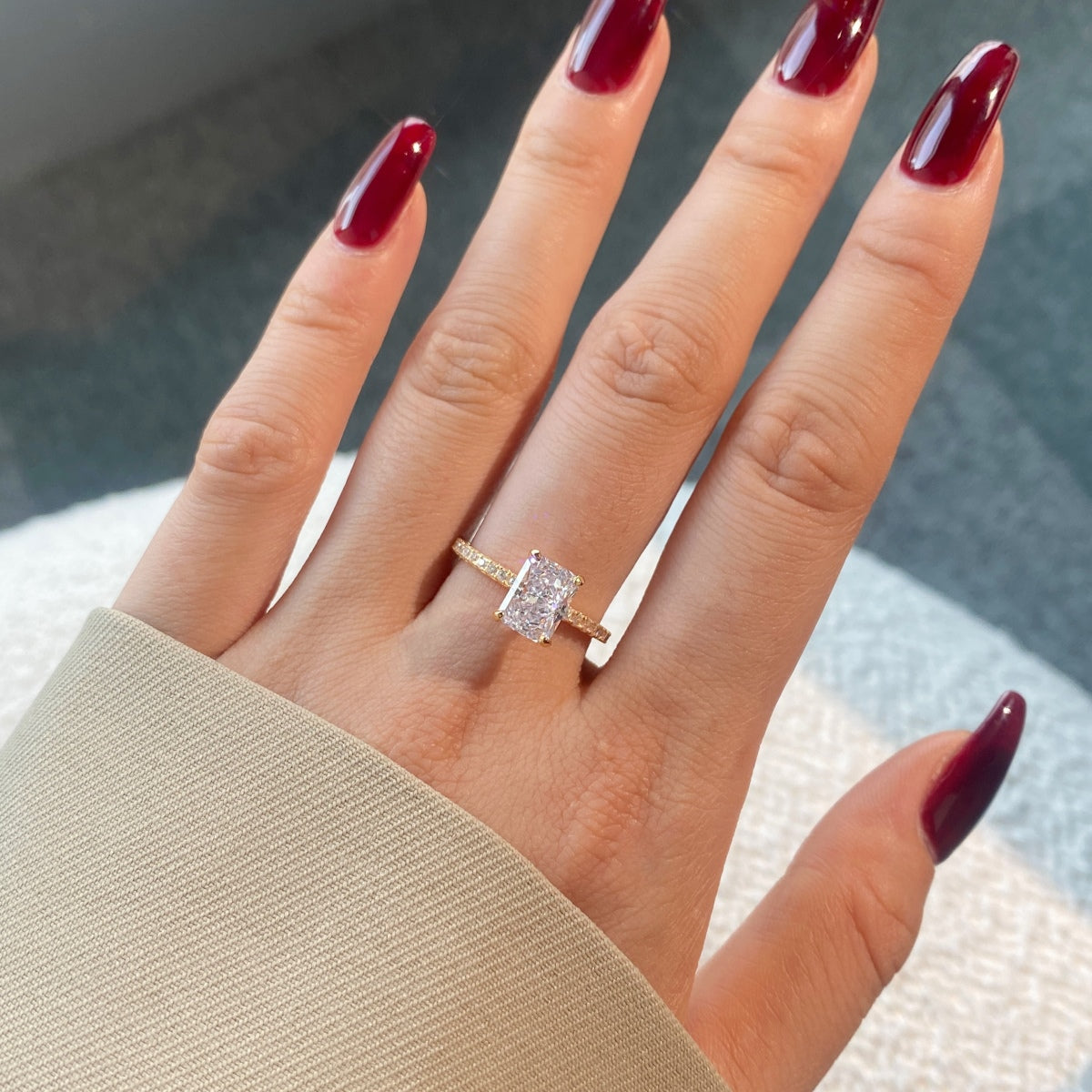 [Revel Jewelry]2.0 Carat Dazzling Sparkling Radiant Cut Party Ring