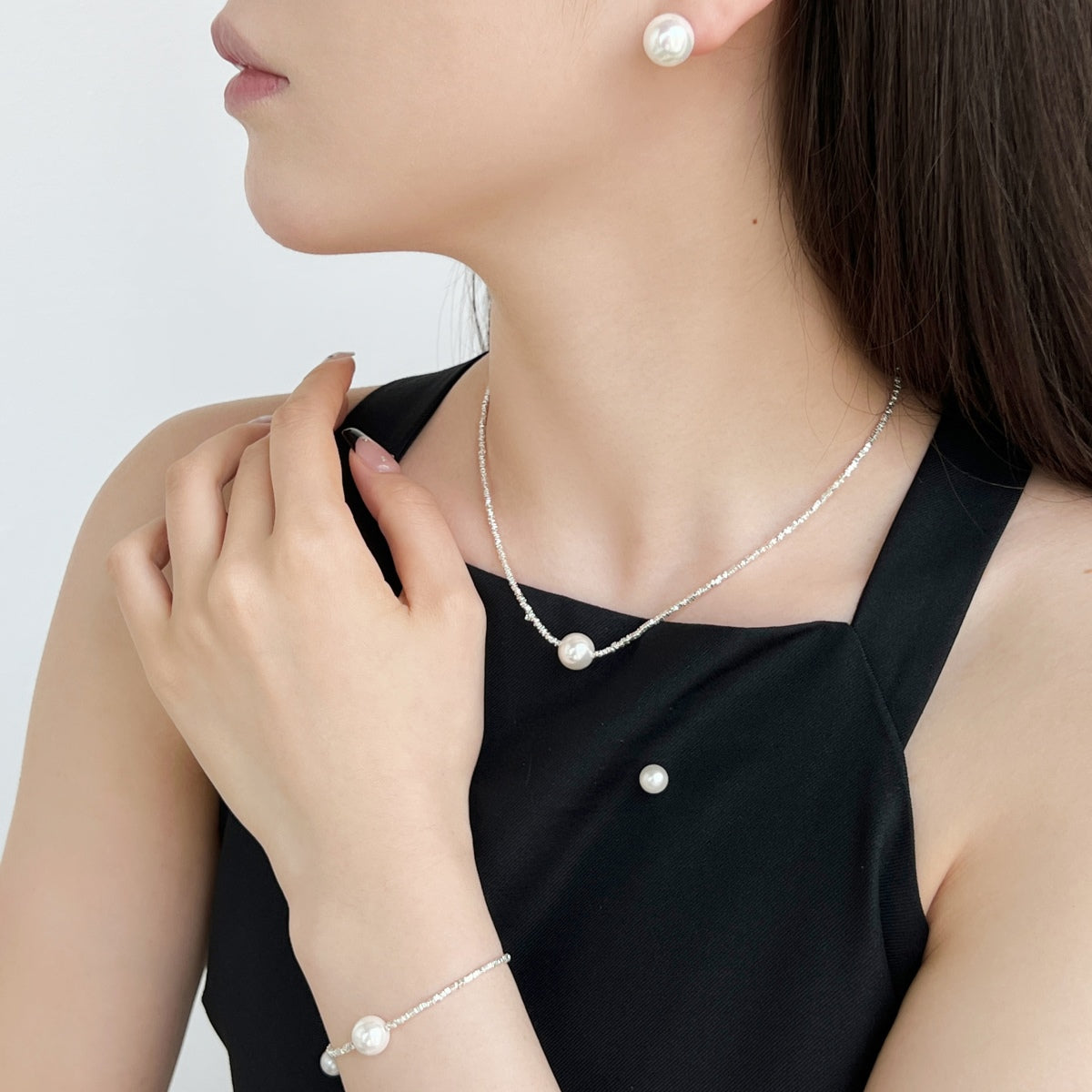 [Revel Jewelry]Delicate Pearl Earrings
