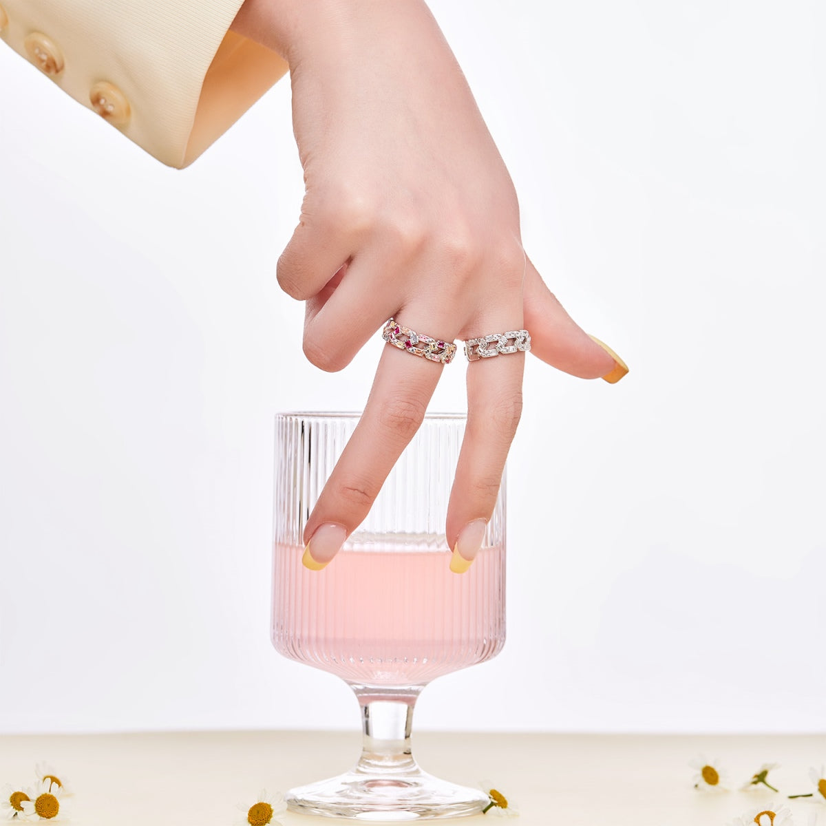 [Revel Jewelry]Sparkling Vibrant Emerald Cut Daily Ring