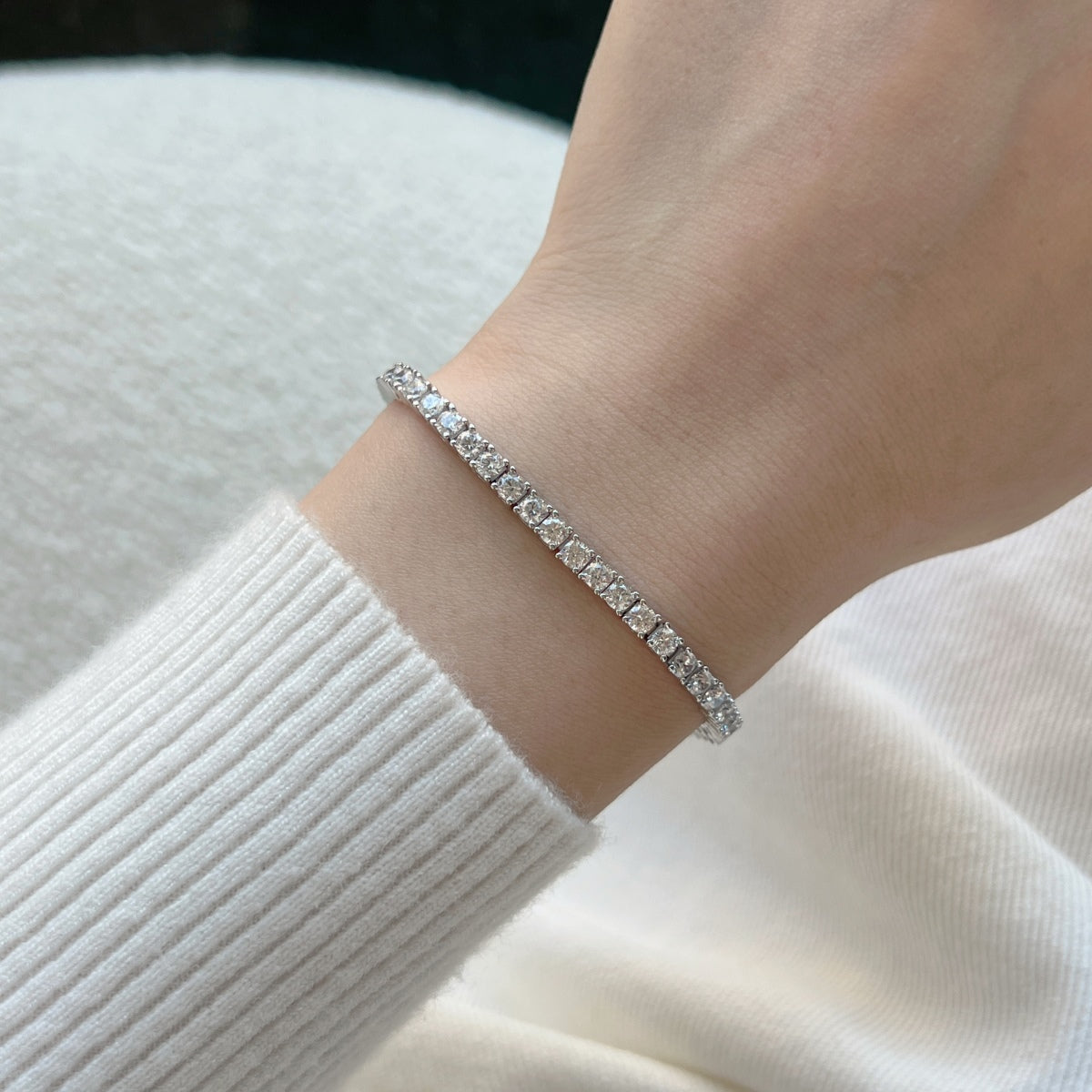 [Revel Jewelry]華奢で魅力的なラウンドカットテニスブレスレット