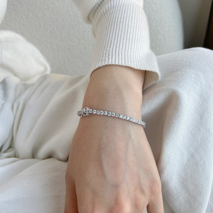[Revel Jewelry]華奢で魅力的なラウンドカットテニスブレスレット