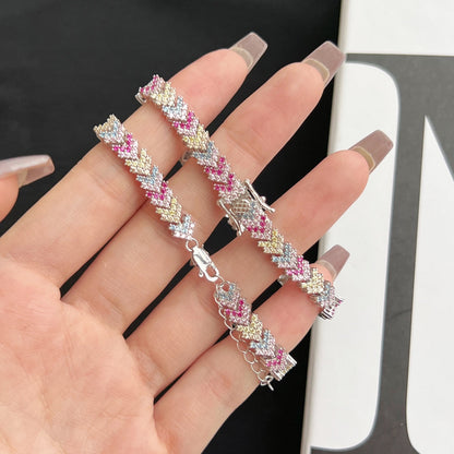 [Revel Jewelry]華やかな輝きのラウンドカットパーティブレスレット