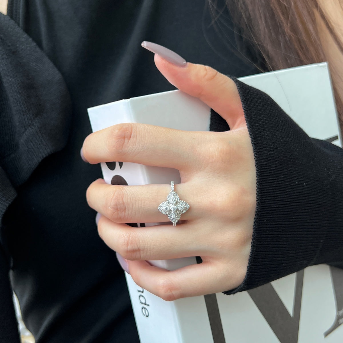 [Revel Jewelry]Luxurious Colorful Flower Shape Banquet Ring