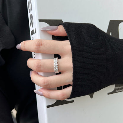 [Revel Jewelry]Auffälliger kunstvoller Cocktailring mit Smaragdschliff