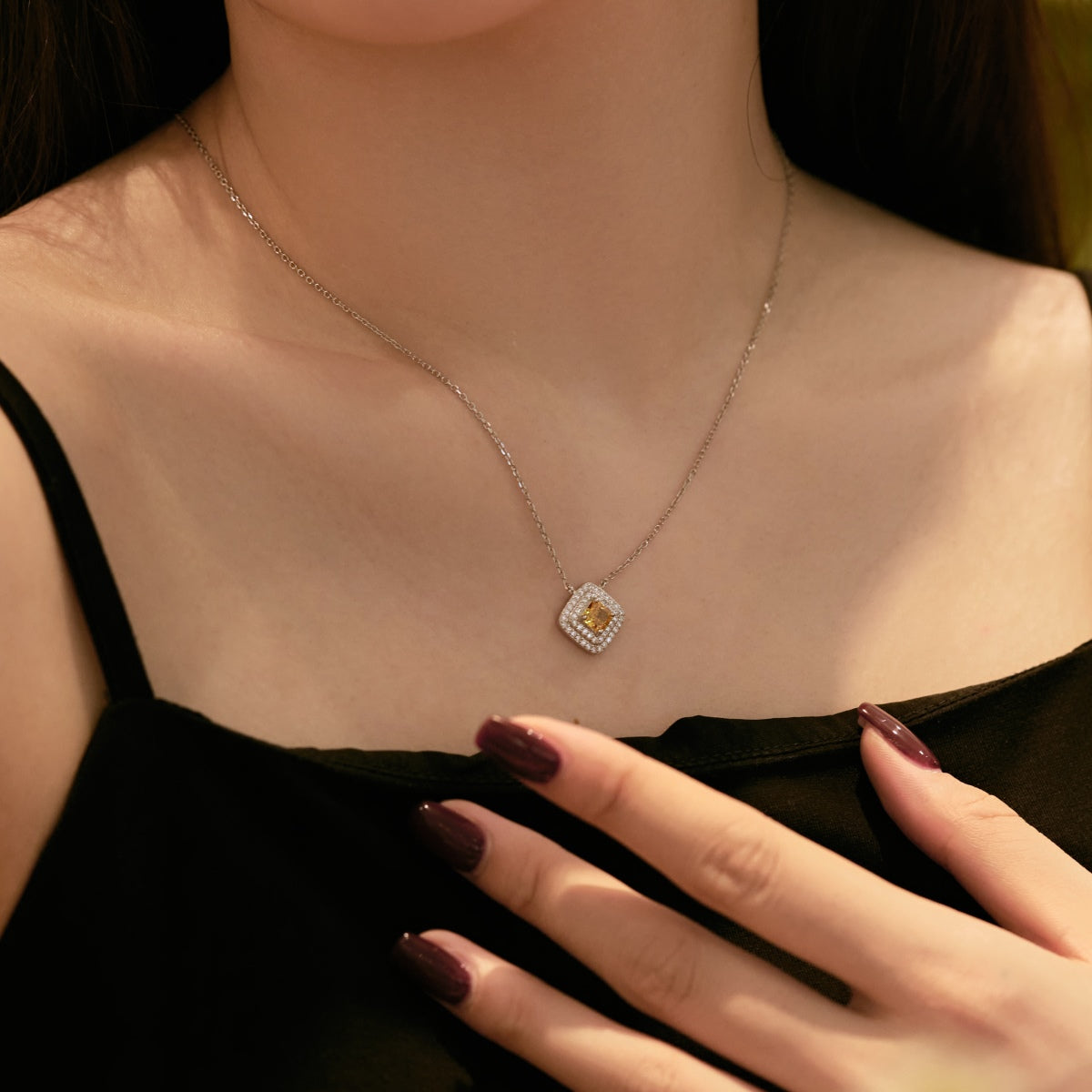 [Revel Jewelry]Funkelnde Asscher-Schliff-Halskette