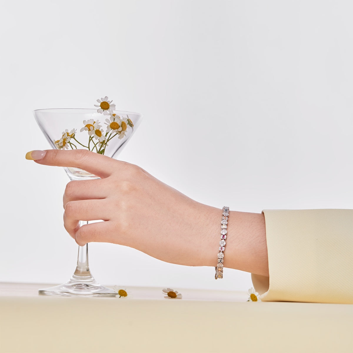 [Revel Jewelry]光り輝くラディアント・マルチカット デイリーブレスレット