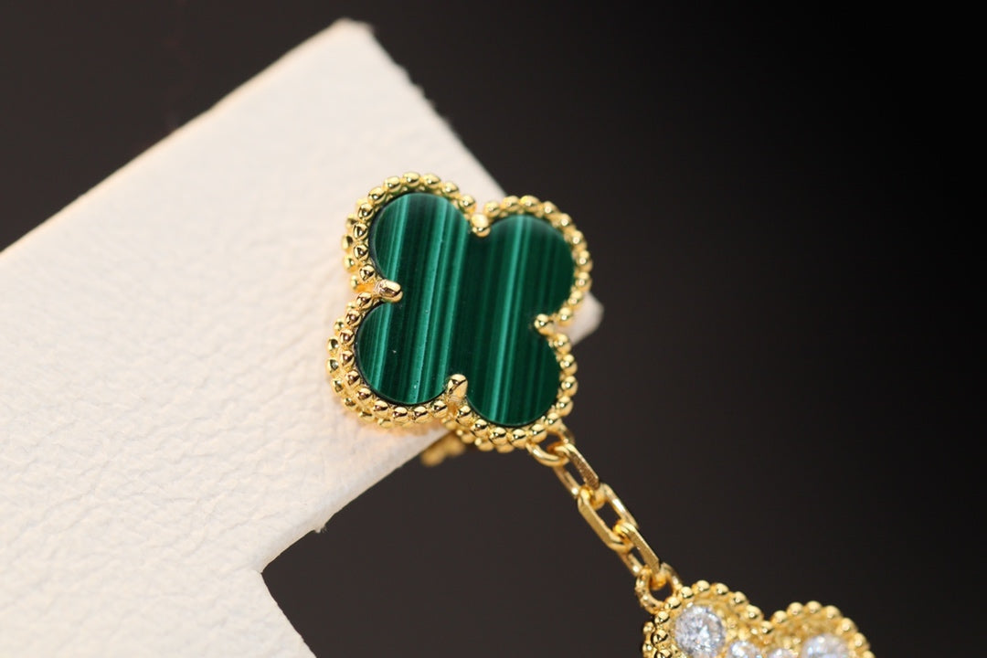 [Revel Jewelry]クローバー イヤリング ゴールド マラカイト ダイヤモンド 3モチーフ