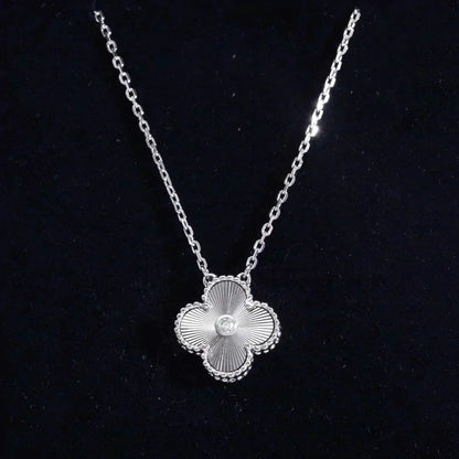 [Revel Jewelry]CLOVER  15MM DIAMOND LASER NECKLACE SILVER