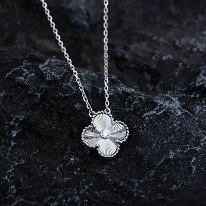 [Revel Jewelry]CLOVER  15MM DIAMOND LASER NECKLACE SILVER
