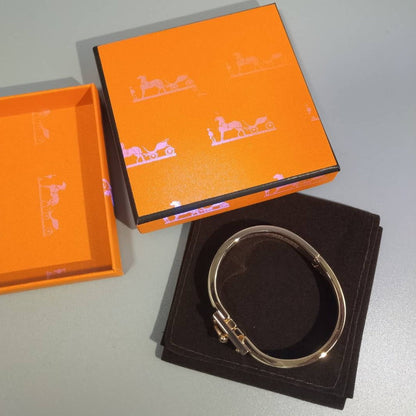 [Revel Jewelry]H RED BRACELET