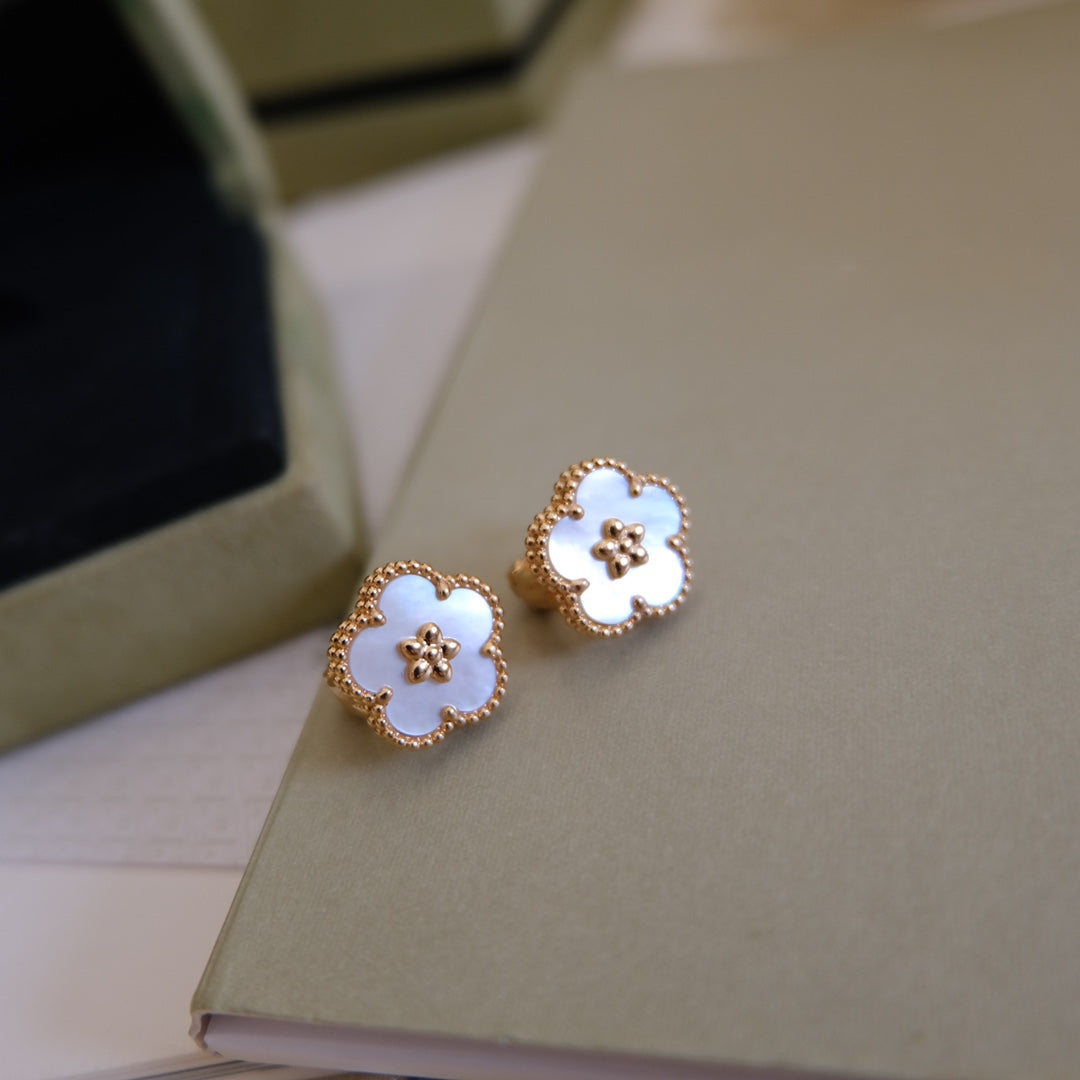 [Revel Jewelry]LUCKY PINK GOLD WHITE MOP EARRINGS