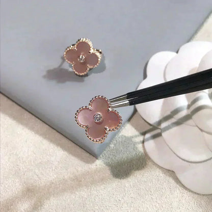 [Revel Jewelry]CLOVER MEDIUM 1 MOTIFS  PINK MOP DIAMOND EARRINGS