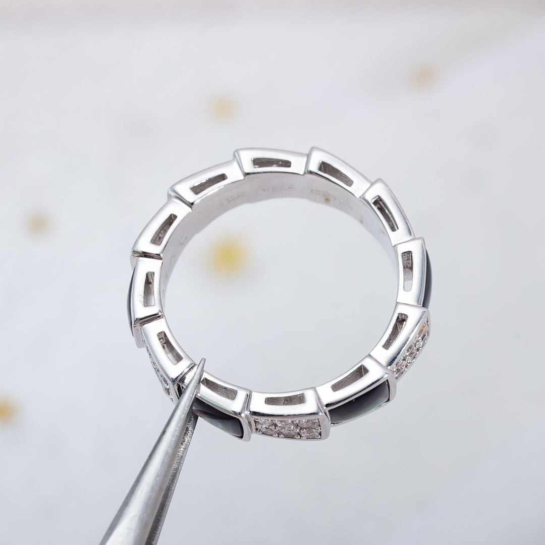 [Revel]セルペンティ リング シルバー ダイヤモンド ブラックマザーオブパール 4mm