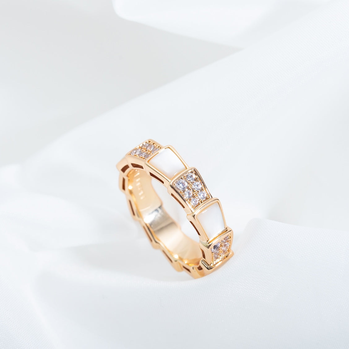 [Revel]SERPENTI RING PINK GOLD MOP DIAMOND PAVED 4MM