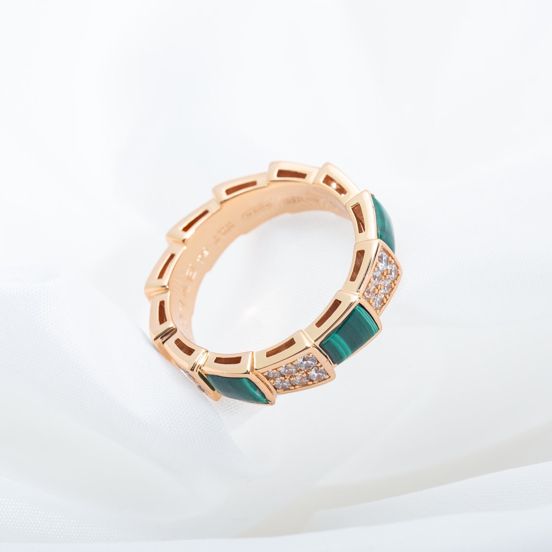 [Revel]SERPENTI RING PINK GOLD MALACHITE DIAMOND PAVED 4MM