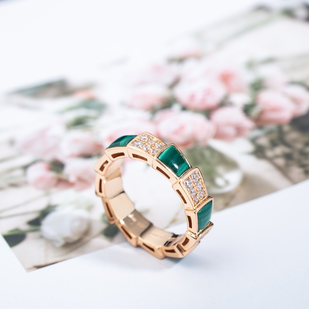 [Revel]SERPENTI RING PINK GOLD MALACHITE DIAMOND PAVED 4MM