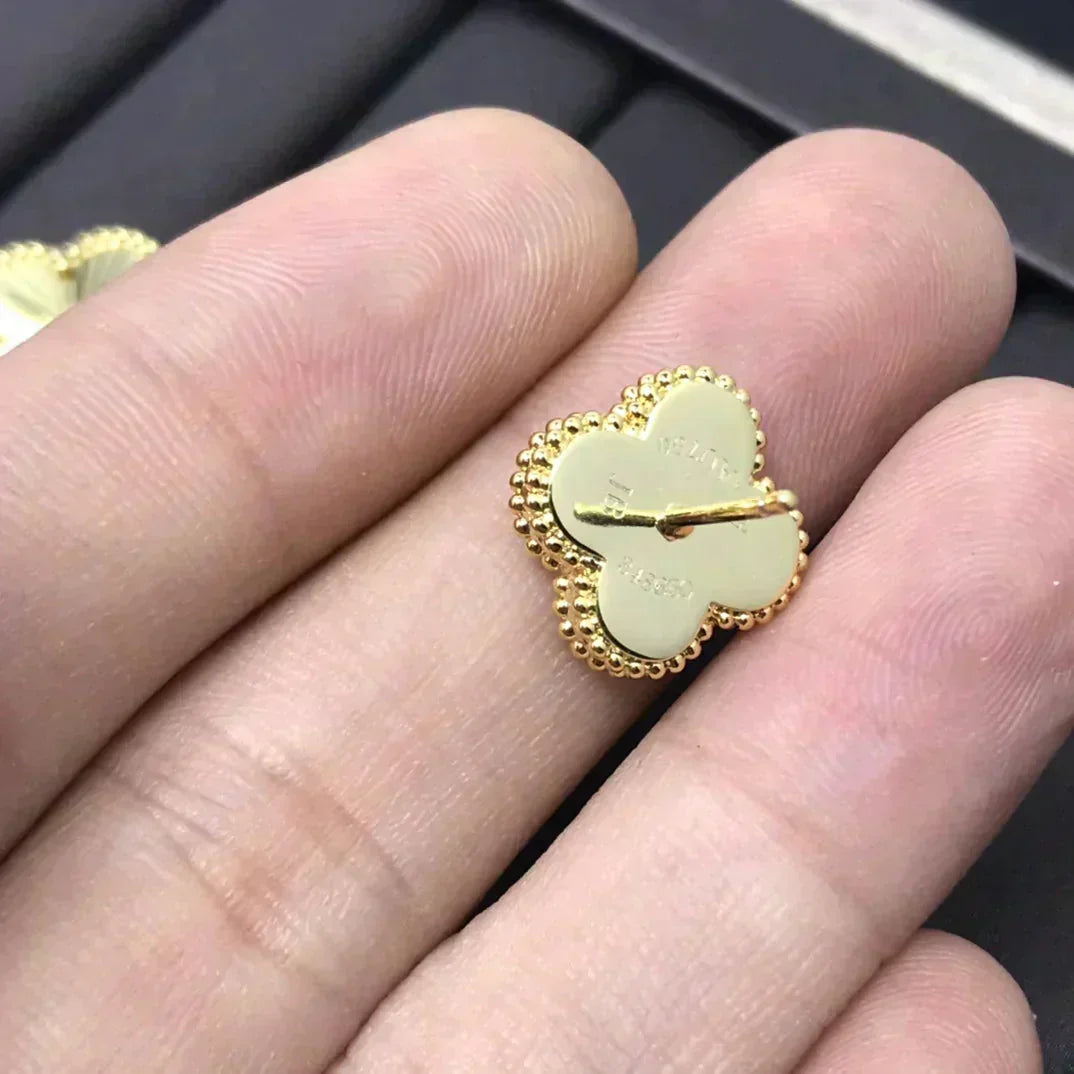 [Revel Jewelry]CLOVER MINI 9.5MM LASER EARRINGS