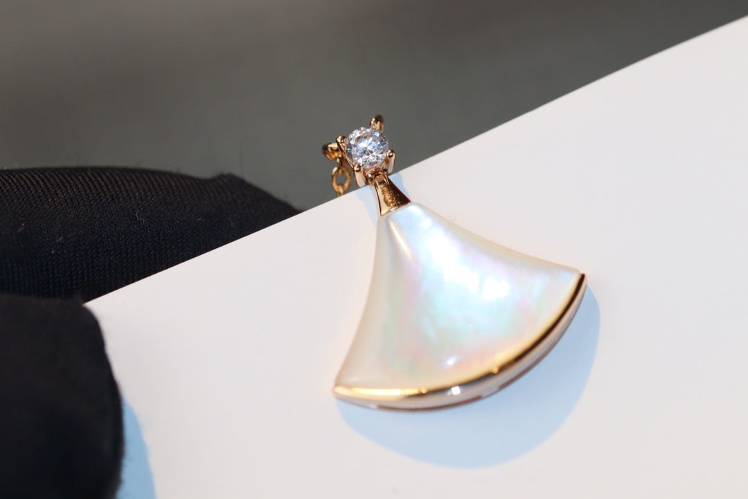 [Revel]ドリームネックレス ホワイトMOP ピンクゴールド 1ダイヤモンド