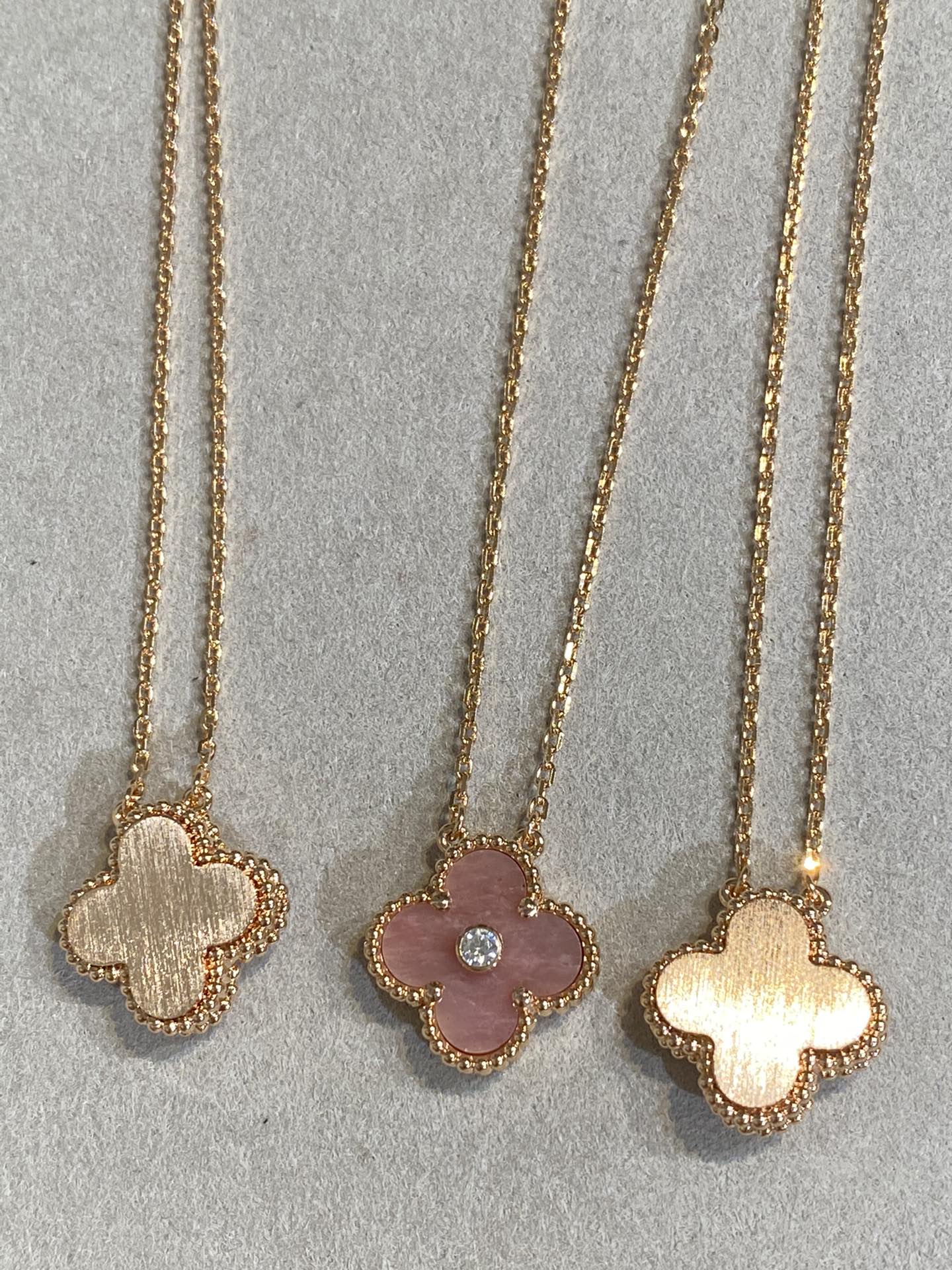 [Revel Jewelry]CLOVER 15MM DIAMOND RHODONITE NECKLACE