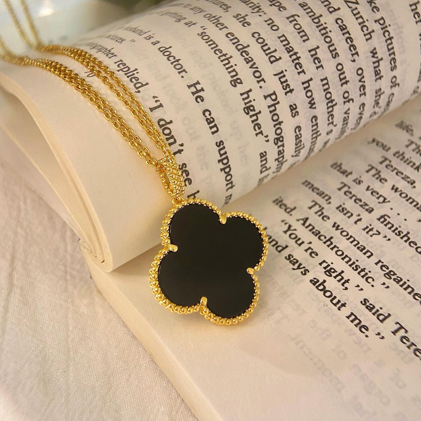 [Revel Jewelry]CLOVER 25MM NECKLACE GOLD ONYX