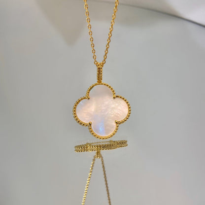 [Revel Jewelry]CLOVER 25MM MOP LARGE PENDANT NECKLACE