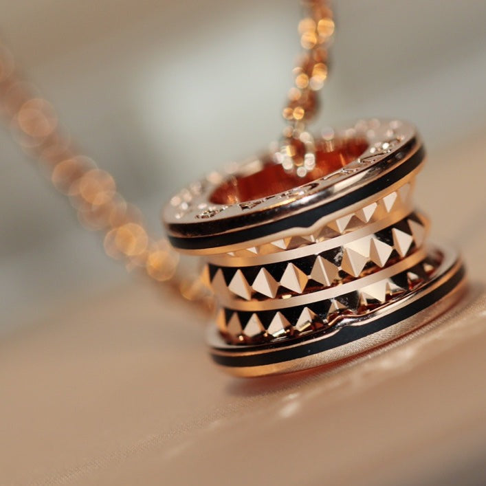 [Revel]ZERO 1 ROCK ANHÄNGER ROSÉGOLD SCHWARZ HALSKEKETTE