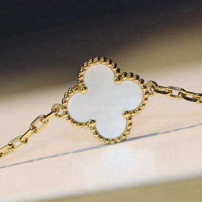 [Revel Jewelry]CLOVER 20 MOTIFS WHITE MOP NECKLACE