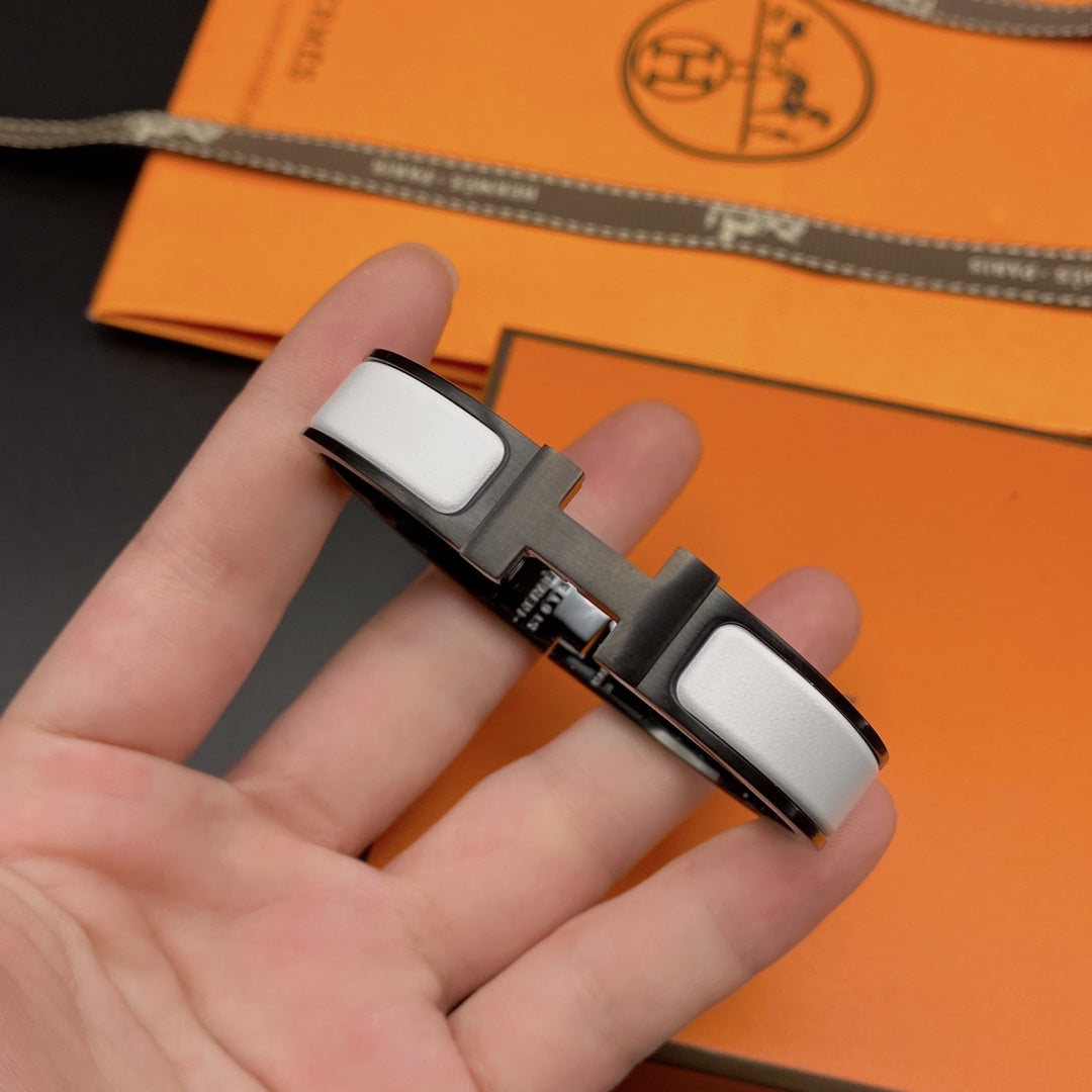 [Revel Jewelry]H BRACELET 12MM BLACK WHITE CERAMIC