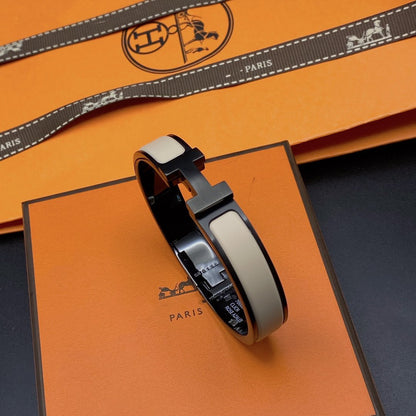 [Revel Jewelry]H BRACELET 12MM BLACK BEIGE CERAMIC