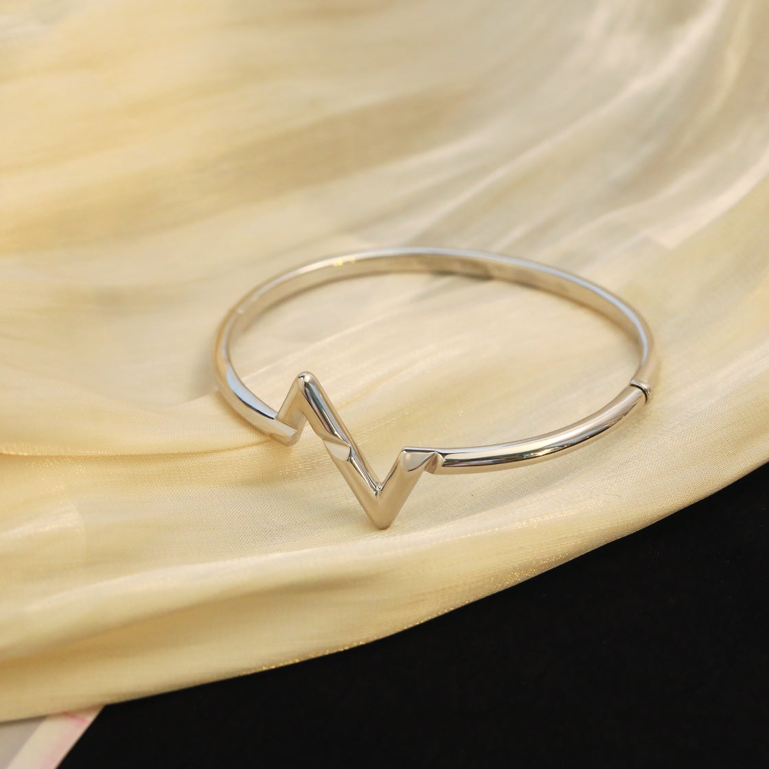 [Revel Jewelry]VOLTE UPSITE DOWN BRACELET