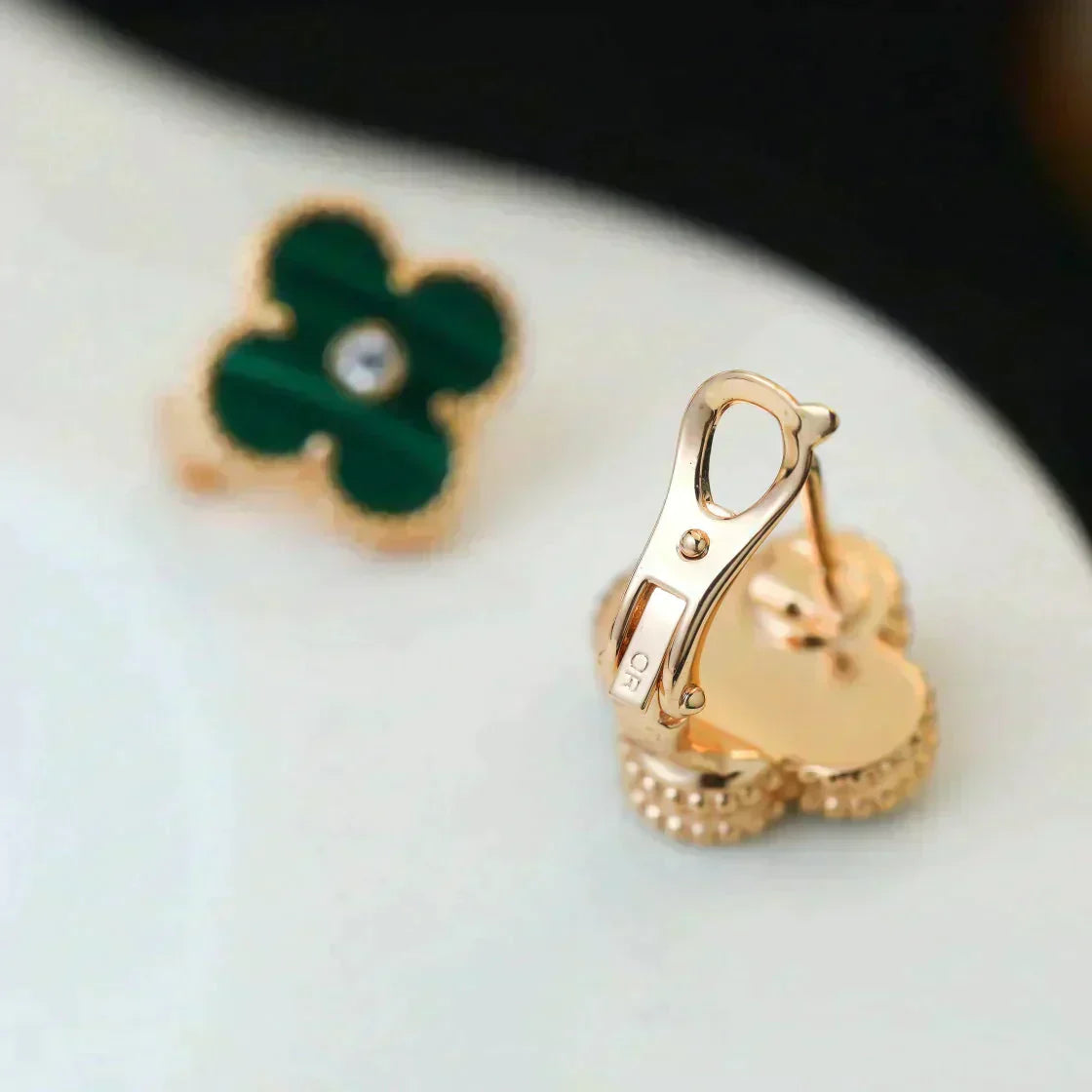 [Revel Jewelry]CLOVER MEDIUM 1 MOTIFS MALACHITE DIAMOND EARRINGS