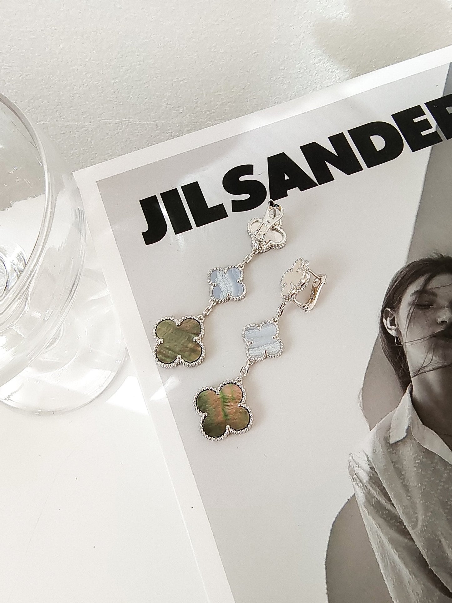 [Revel Jewelry]クローバー 3モチーフ カルセドニー ダークマザーオブパール シルバー イヤリング