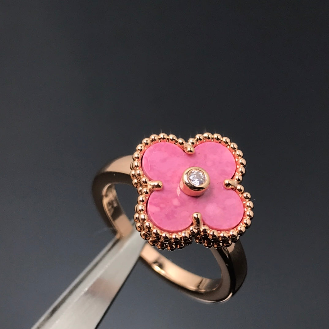 [Revel Jewelry]CLOVER RHODONITE ROSE GOLD RING