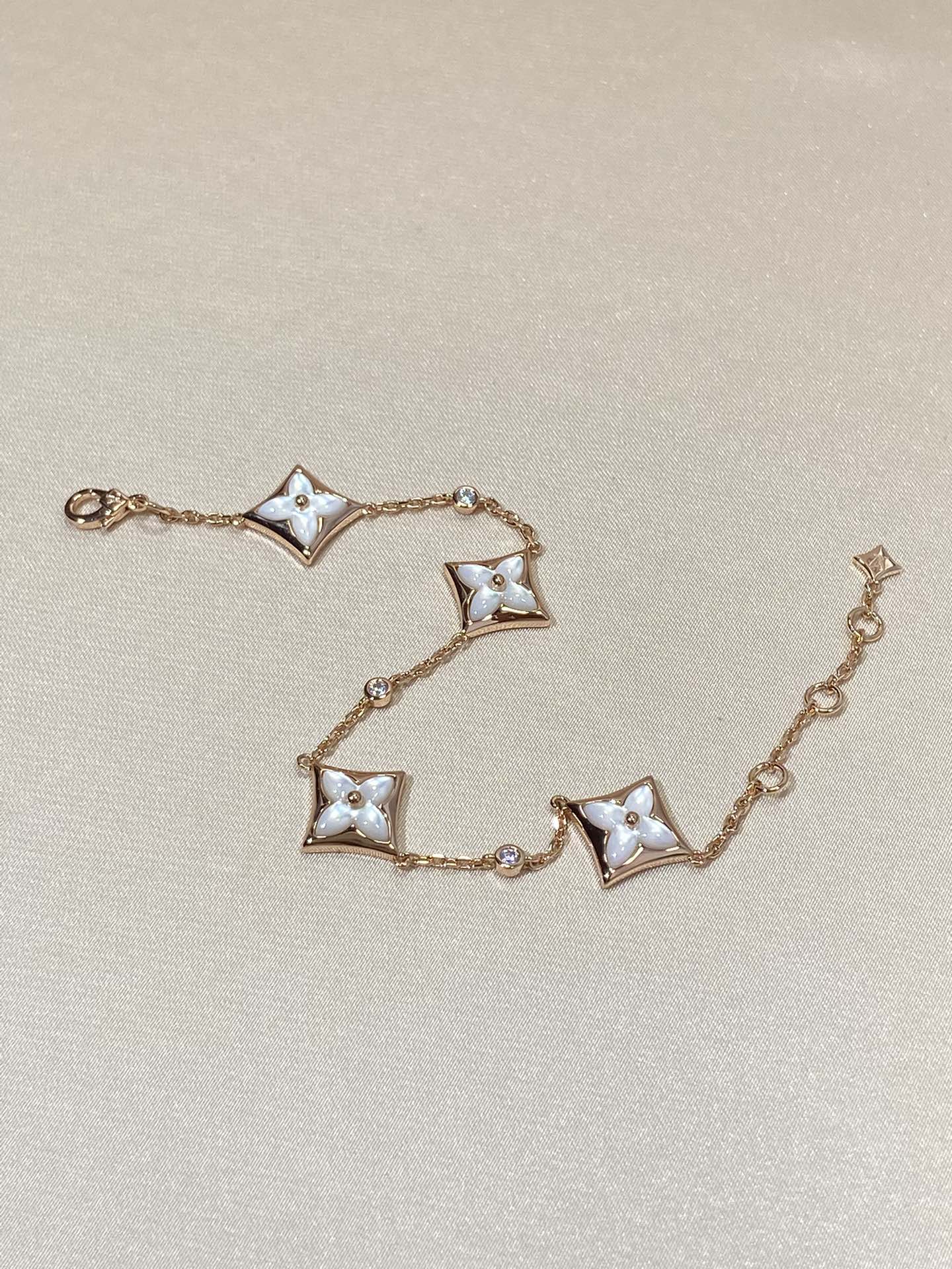 [Revel Jewelry]STAR 4 MOTIF MOP DIAMOND PINK GOLD BRACELET