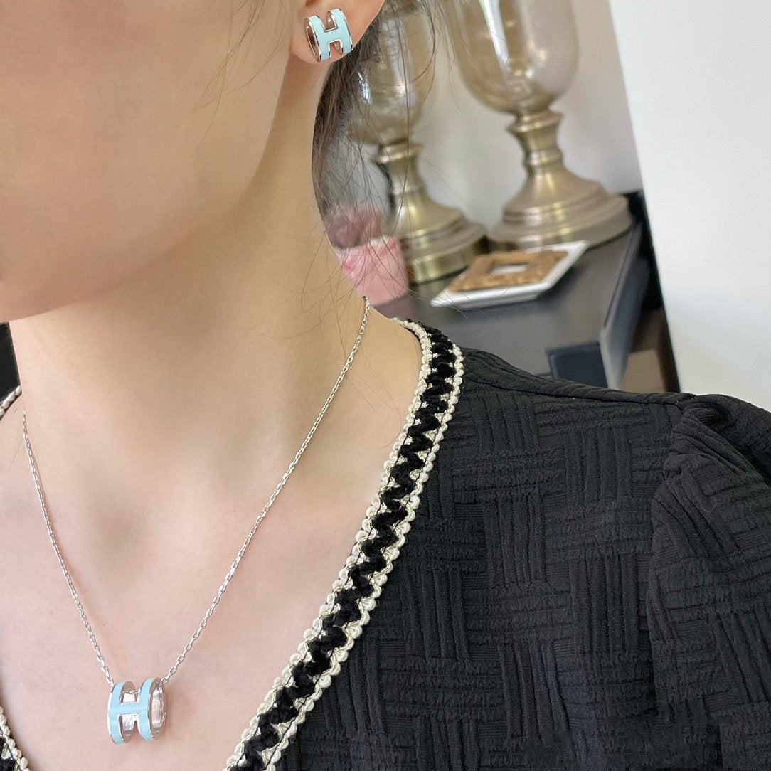 [Revel Jewelry]POP H SKY BLUE NECKLACE