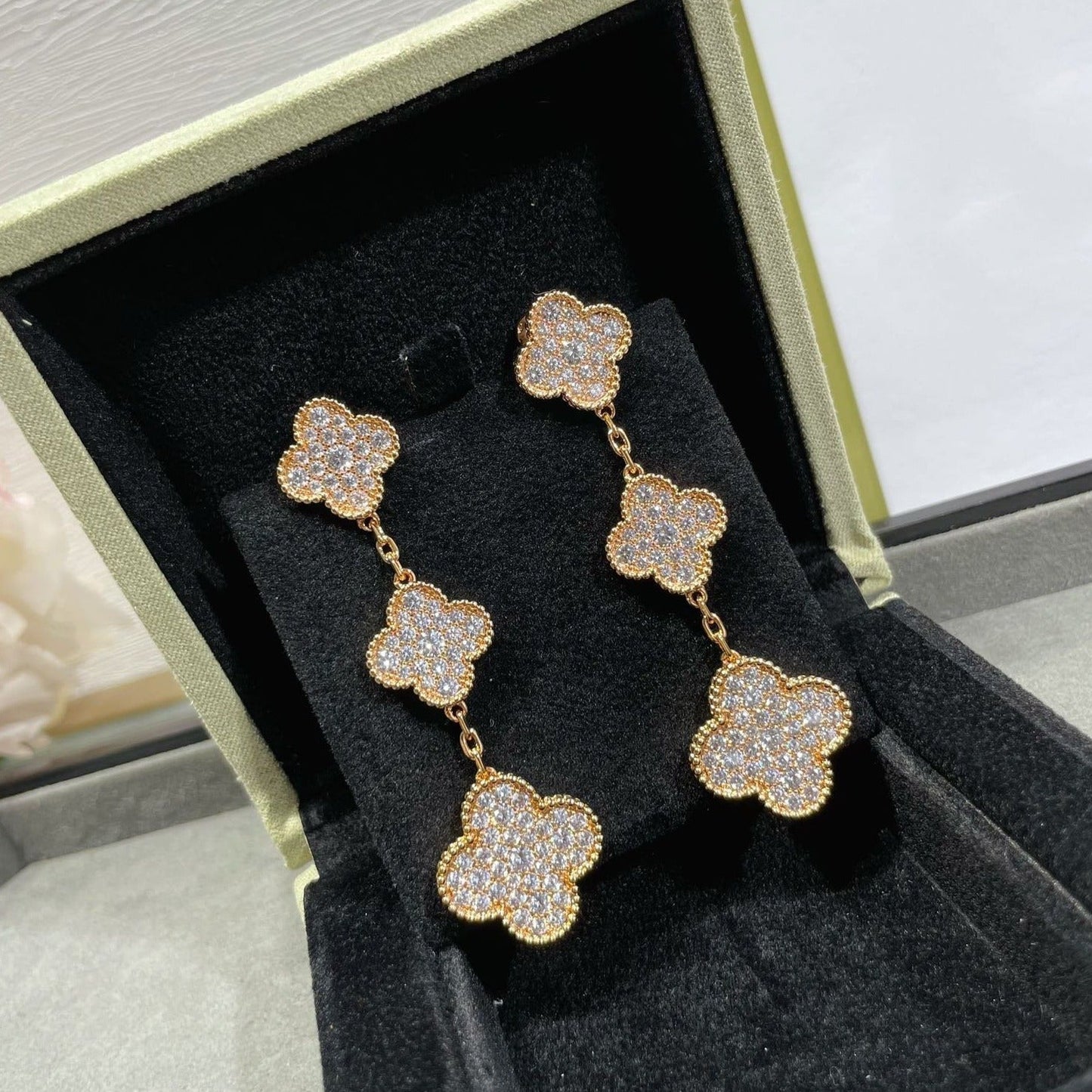 [Revel Jewelry]クローバー 3モチーフ ダイヤモンドパヴェ ローズゴールド＆ゴールドイヤリング