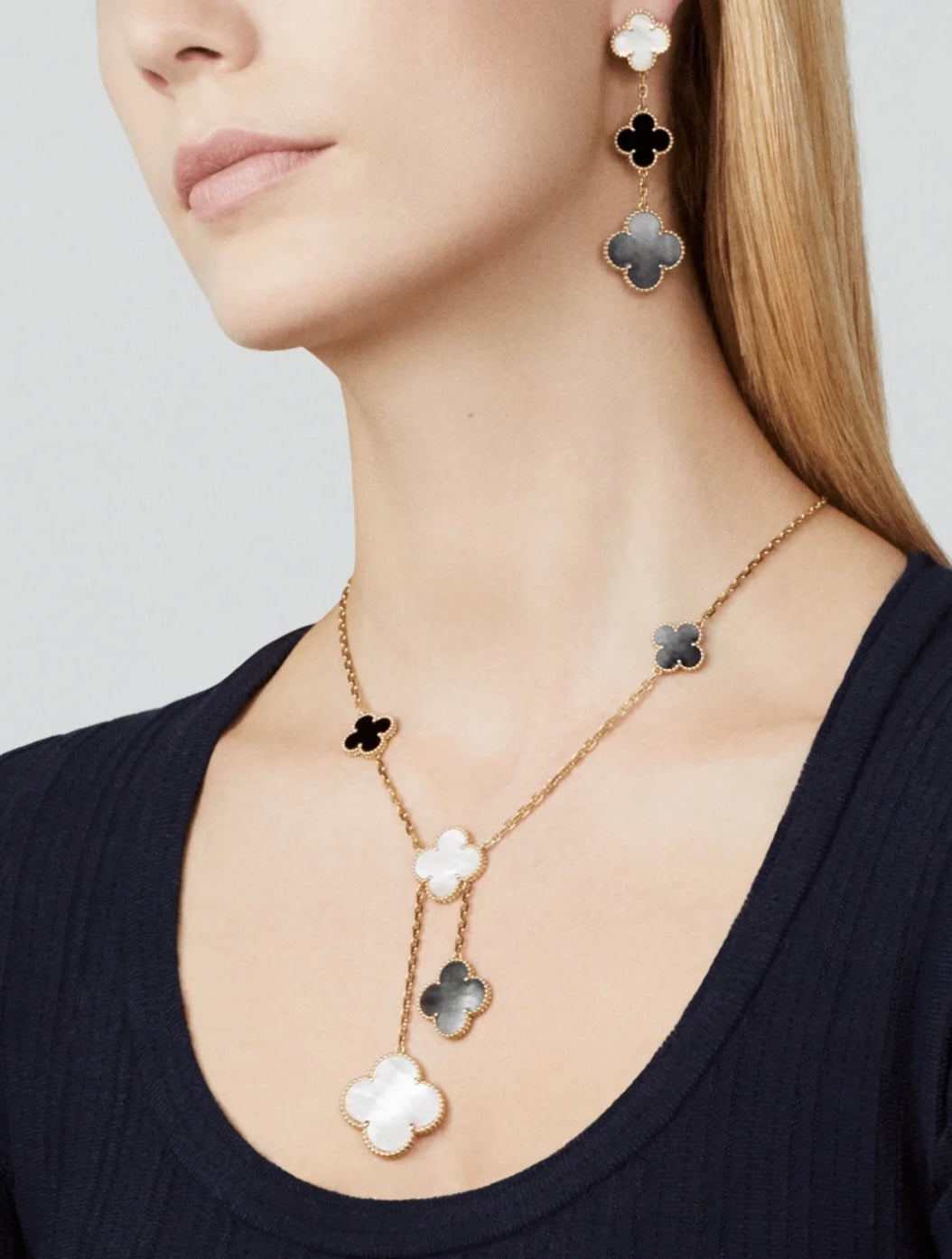 [Revel Jewelry]クローバー 3モチーフ マザーオブパール オニキス ダークマザーオブパール ピンクゴールド イヤリング