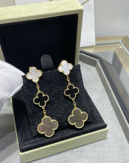 [Revel Jewelry]クローバー 3モチーフ マザーオブパール オニキス ダークマザーオブパール ピンクゴールド イヤリング