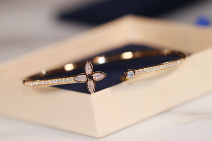 [Revel Jewelry]IDYLLE GOLD OPEN BRACELET DIAMOND PAVED
