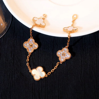 [Revel Jewelry]CLOVER WHITE PEARL MOP 5 MOTIF BRACELET COLLECTION