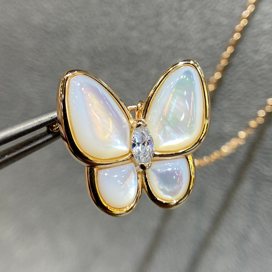 [Revel Jewelry]BUTTERFLY MOP DIAMOND NECKLACE