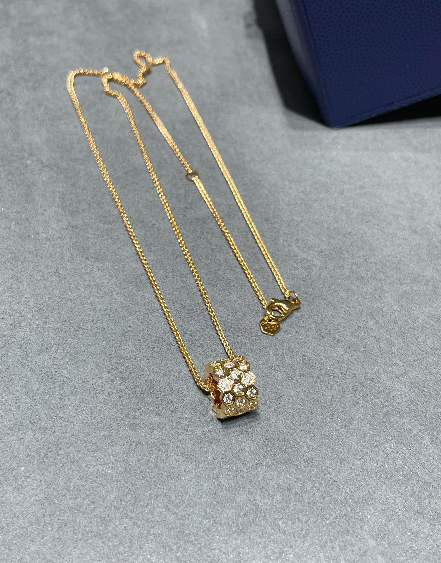 [Revel Jewelry]BEE LOVE DIAMOND PAVED 3 ROW NECKLACE