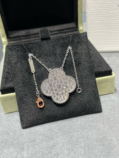 [Revel Jewelry]CLOVER 25MM LARGE PENDANT DIAMOND PAVED SILVER NECKLACE